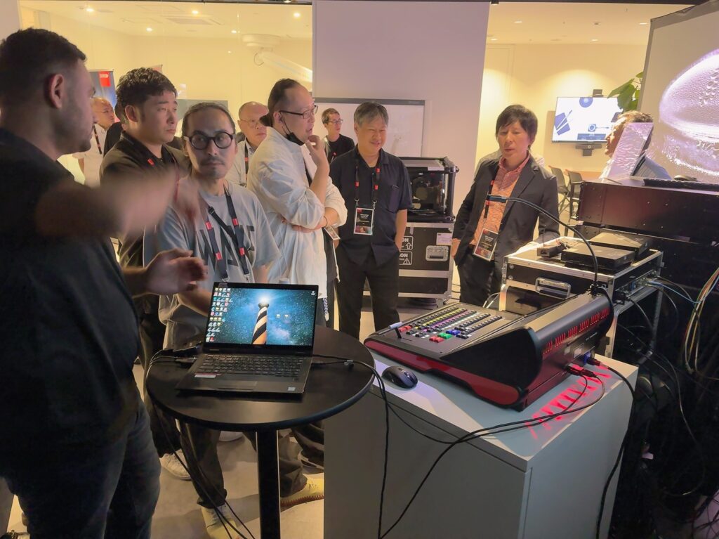 barco-technohouse006